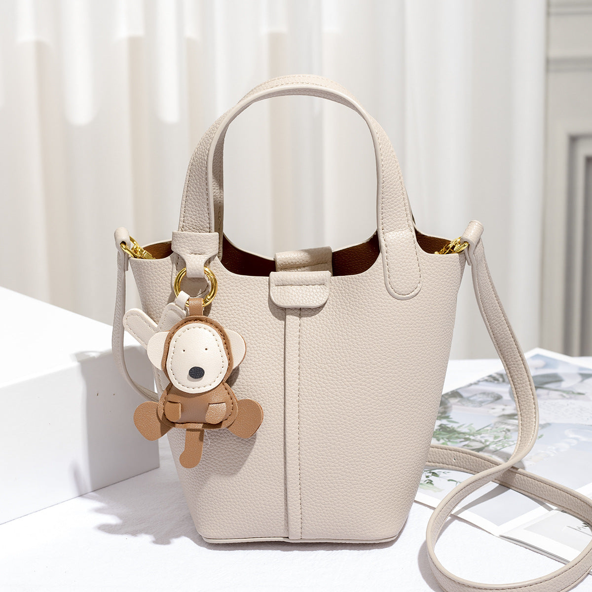 Women's High Sense Vegetable Basket Cowhide Texture Shoulder Bags