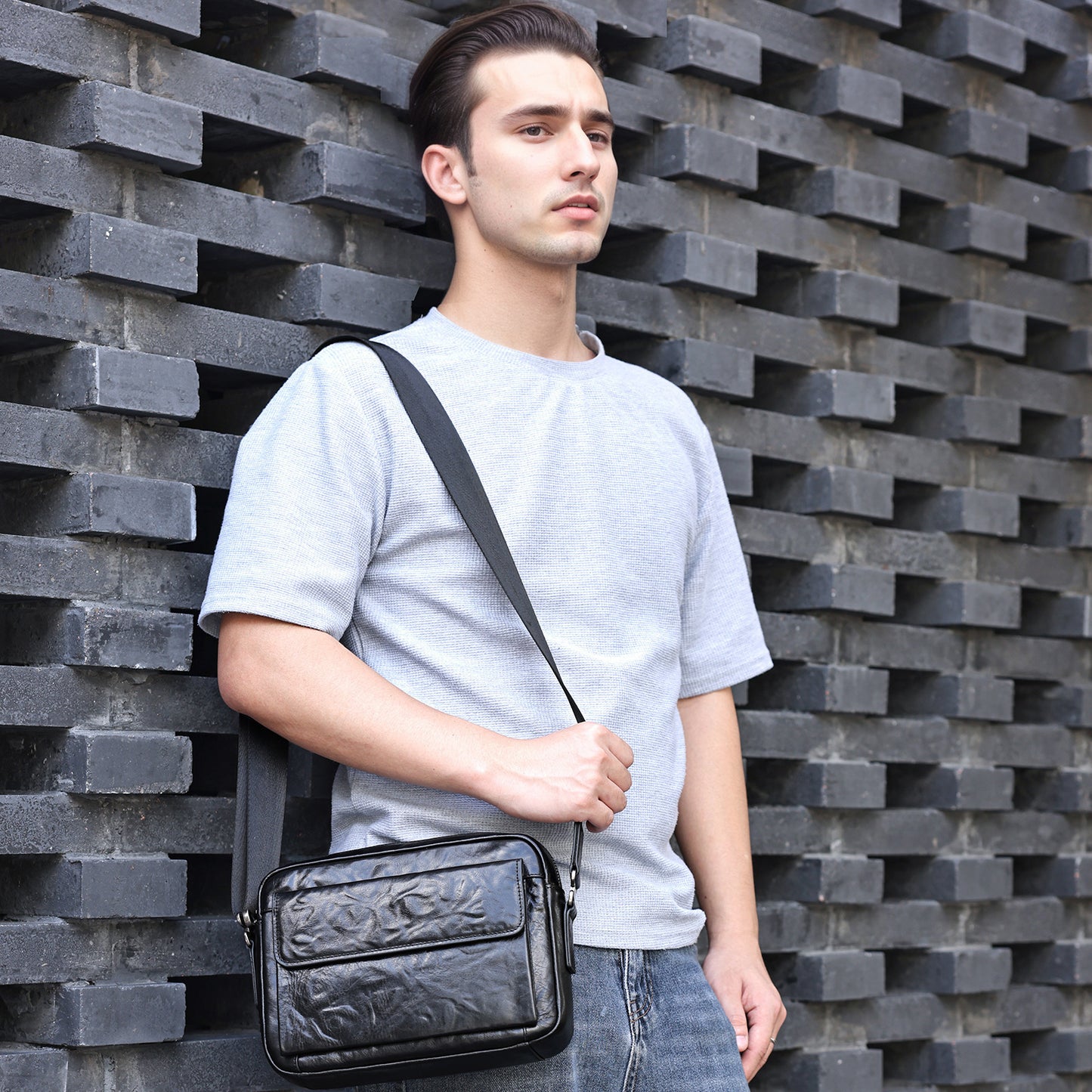 Men's Leather Korean Style Fashion High-grade First Men's Messenger Bags