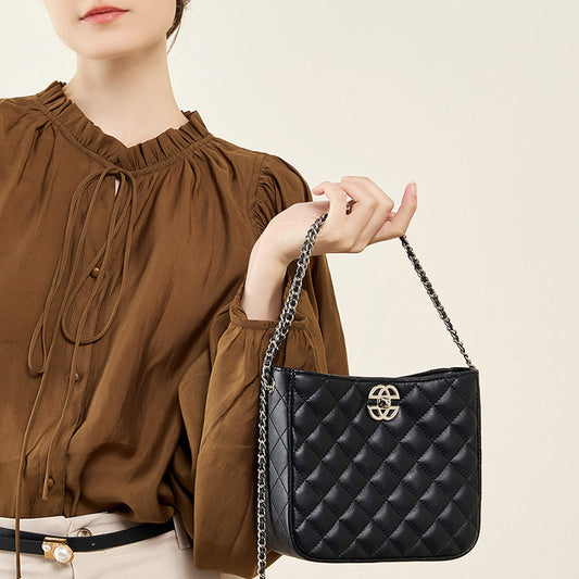 Women's Commuter Chain Genuine Leather Style One Bags