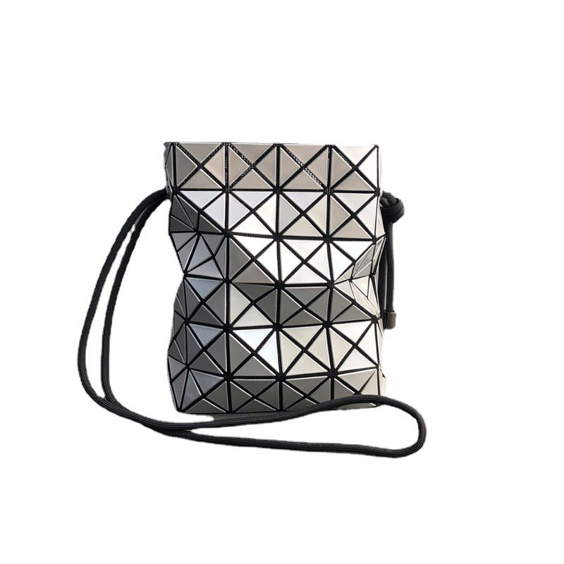 Women's Original Stitching Diamond Pattern Drawstring Round Shoulder Bags
