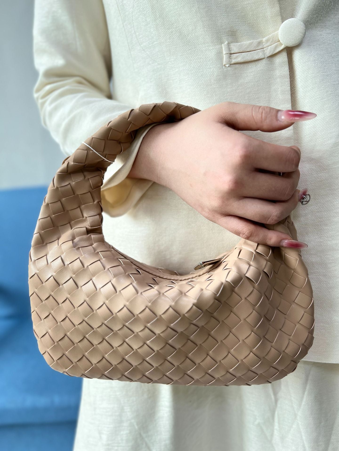 Knotted Hand-woven Horn Portable Dumpling Lot Handbags