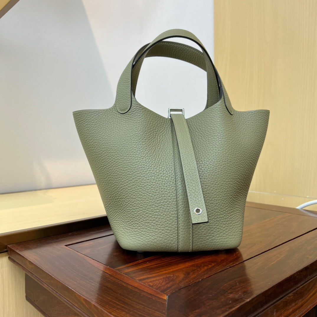 Women's Imported Leather Color Matching Vegetable Basket Handbags