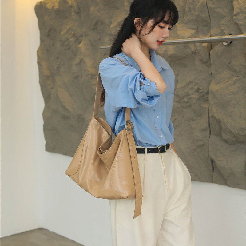Women's Light Luxury Cowhide Versatile Large Capacity Retro Shoulder Bags