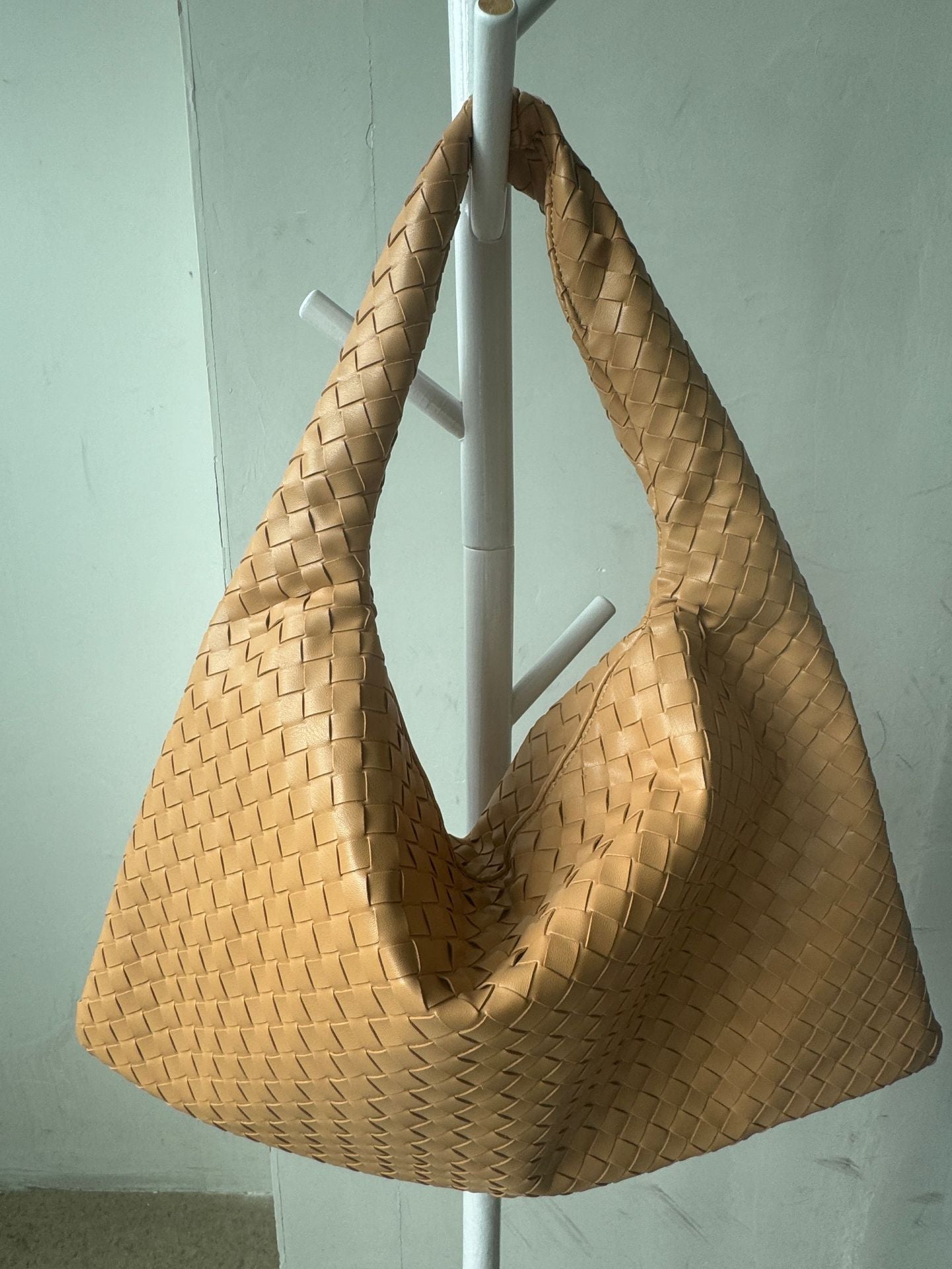 Women's Trendy Woven Large Capacity Totes Portable Tote Bags
