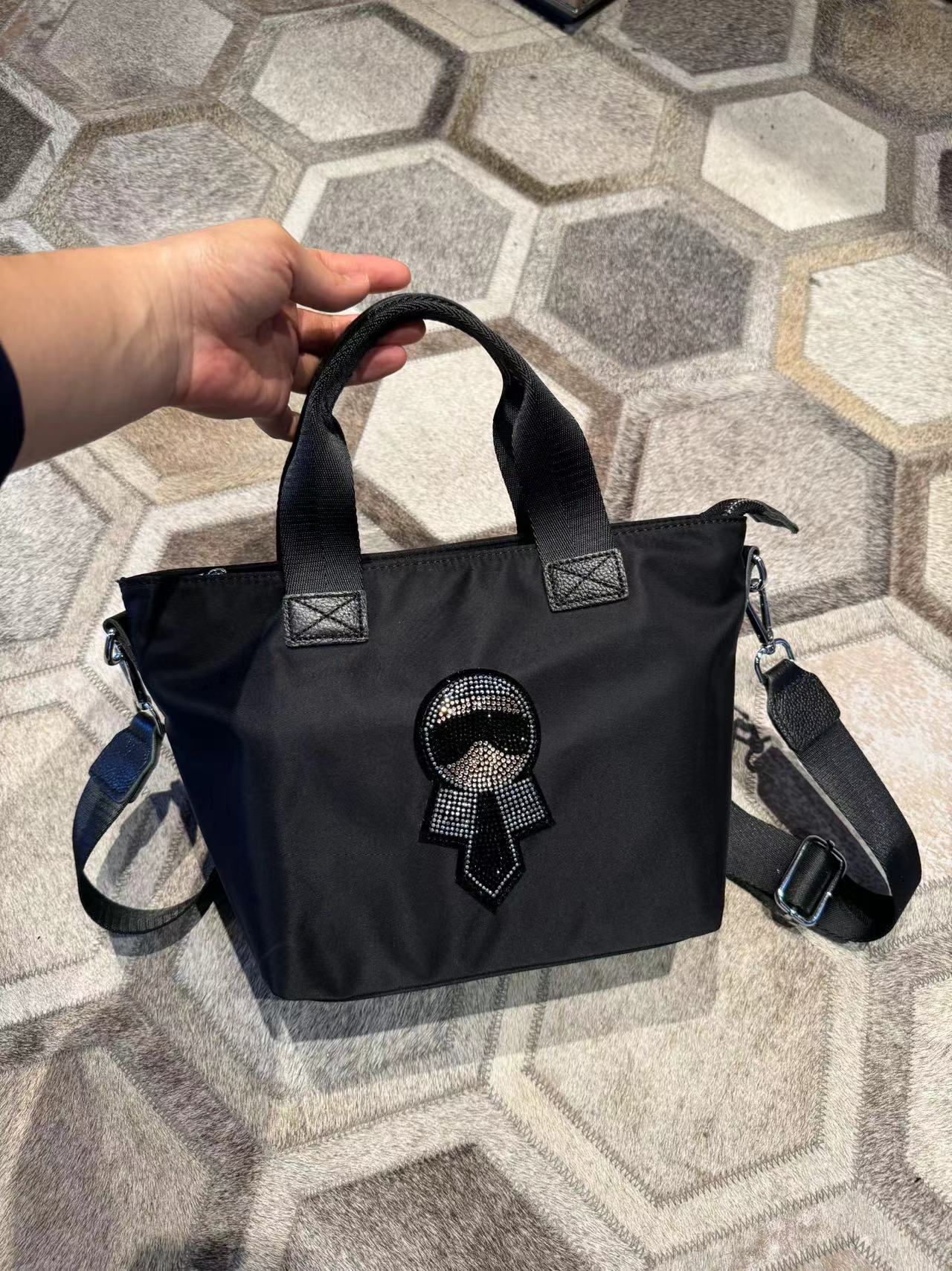 Women's Medium Smiley Face Simple Crystals Nylon Tote Bags