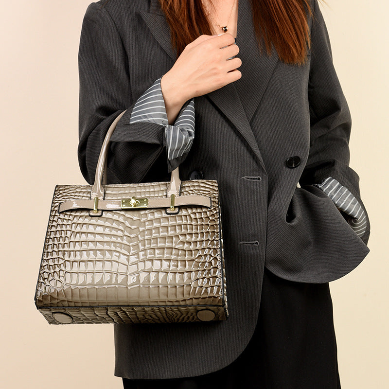 Women's Luxury Commuter Patent Leather Large Capacity Handbags