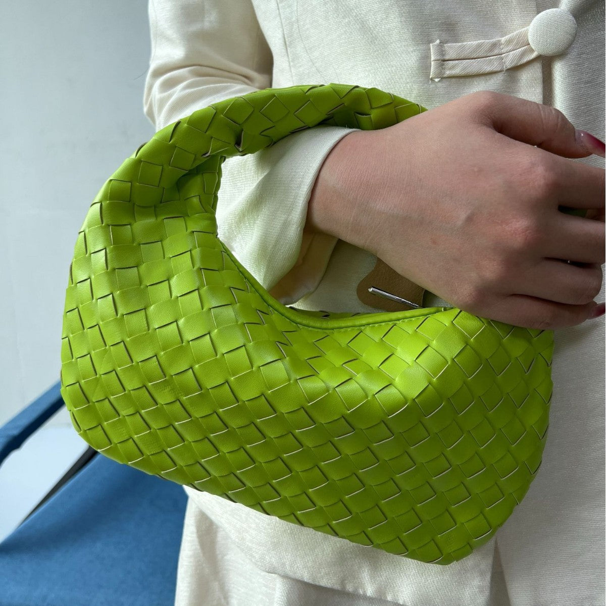 Knotted Hand-woven Horn Portable Dumpling Lot Handbags