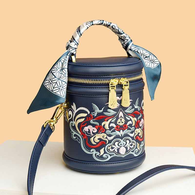 Women's Chinese Style Embroidery Artistic High Sense Bucket Bags
