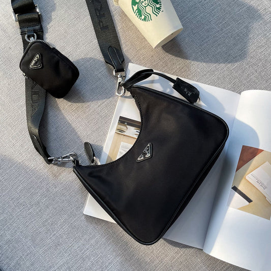 Women's Triangle Mark Waterproof Nylon Cloth Chain Crossbody Bags