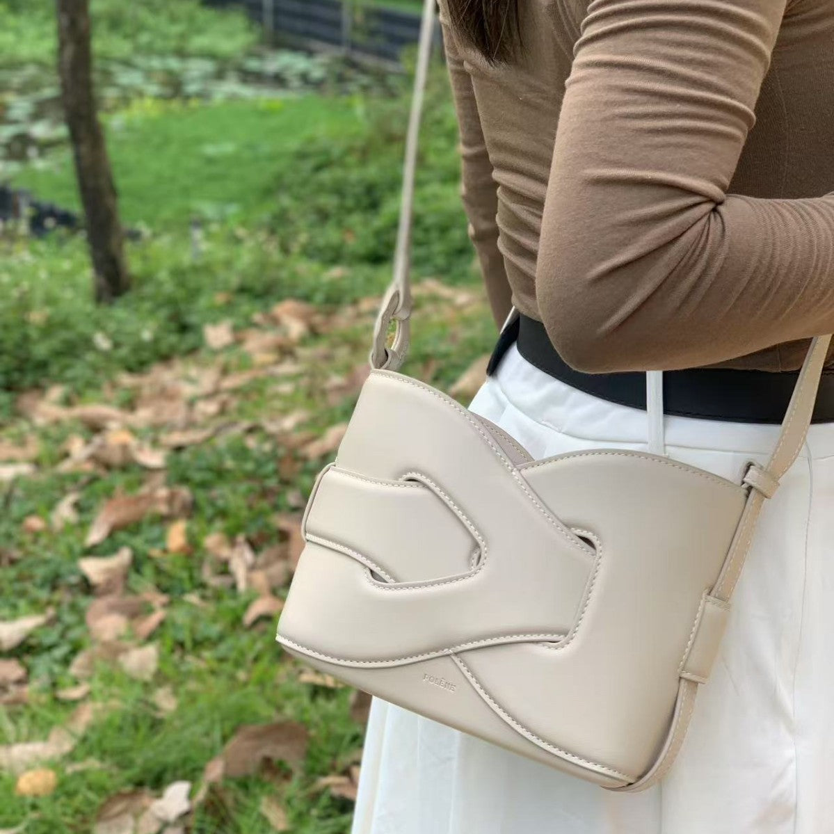 Women's Quality Design Leather Interwoven Portable Handbags