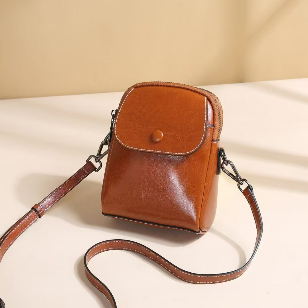 Women's Fashionable Oil Wax Leather Retro Crossbody Bags