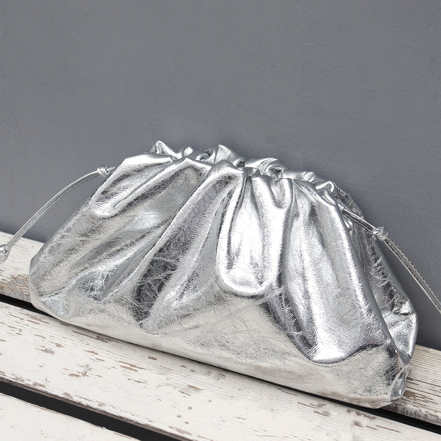 Women's Cloud Pleated Clip Solid Color Korean Crossbody Bags