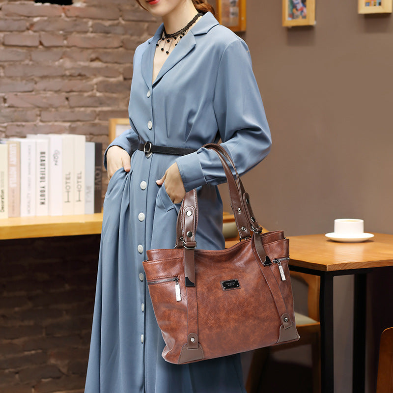 Women's Portable Retro Fashion Simple Large Capacity Shoulder Bags