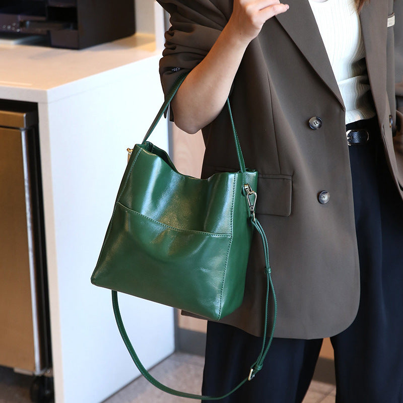 Women's Design First Layer Oil Wax Cowhide Tote Bags