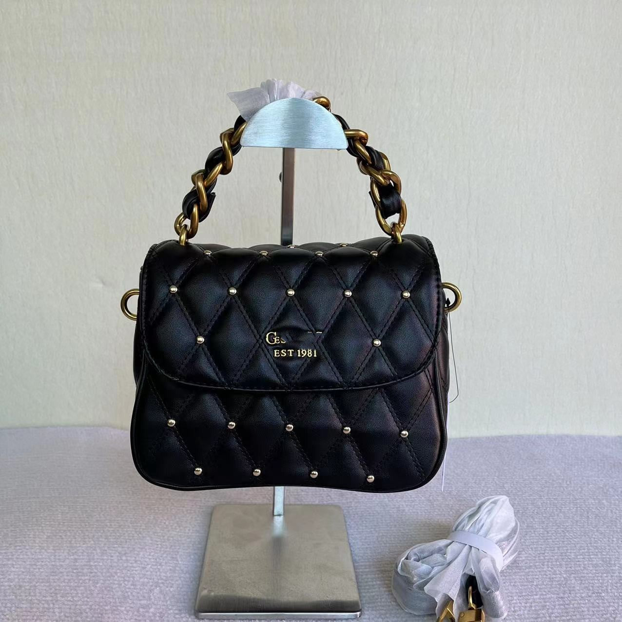Women's Color Diamond Quilted Rivet Chain Woven Shoulder Bags