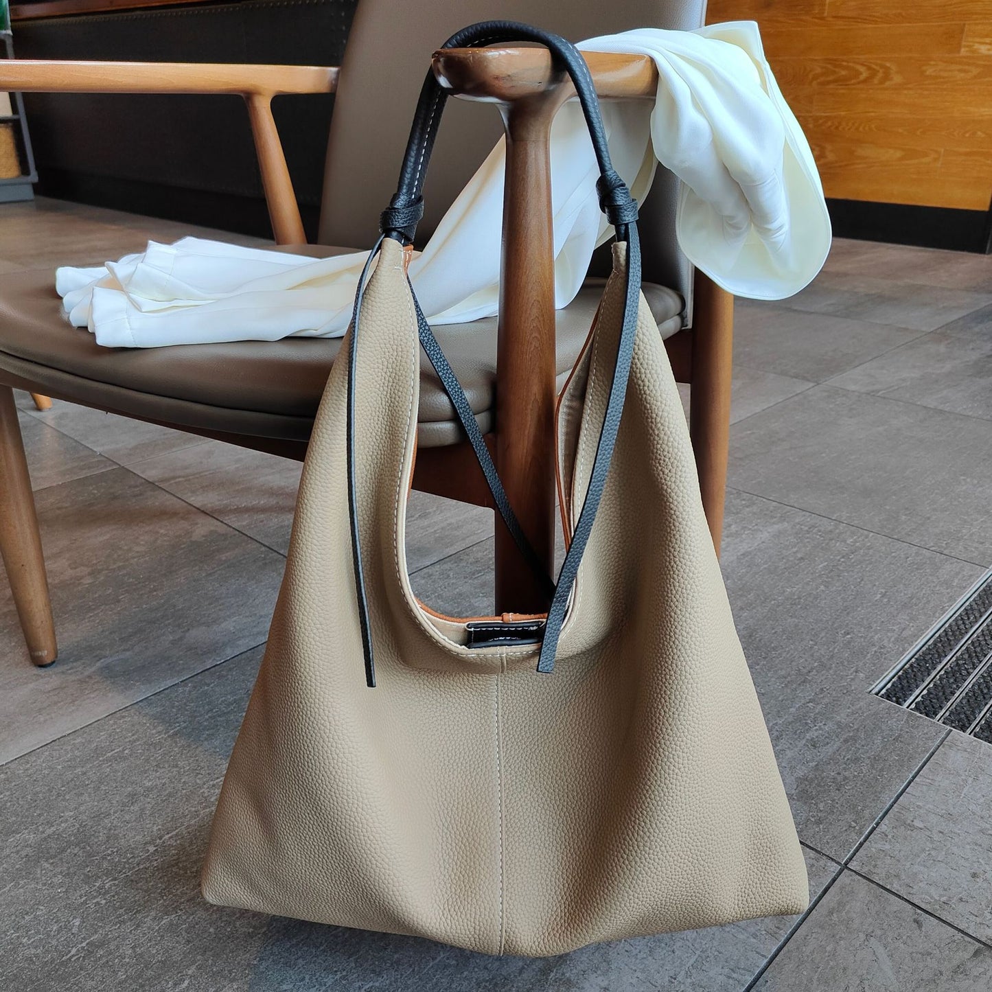 Big Trendy Underarm Design Soft Leather First Tote Bags