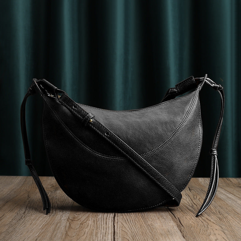 Women's Vegetable Tanned Cowhide Leather Simple Dumpling Shoulder Bags