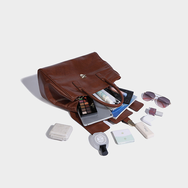 Women's High-grade Large Capacity Commuter Retro Portable Handbags