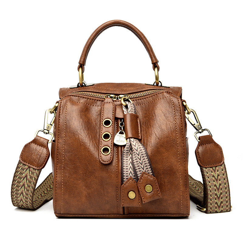 Women's Fashion Idle Style Commuter Retro Shoulder Bags