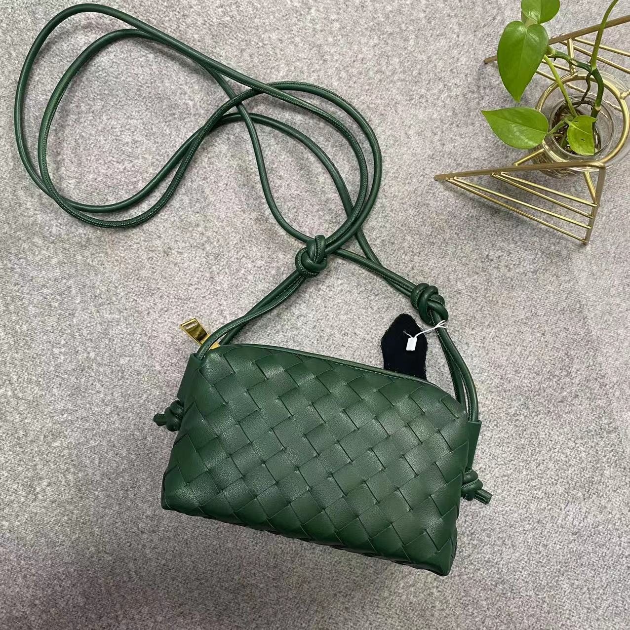 Women's Genuine Leather Cowhide Woven Lunch Box Shoulder Bags
