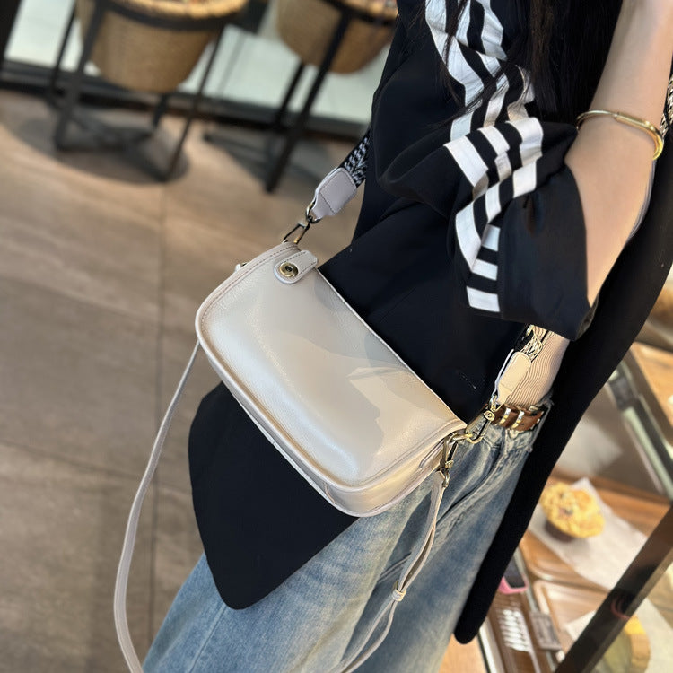 Women's Genuine Leather Fashionable Commuter Design Cowhide Crossbody Bags