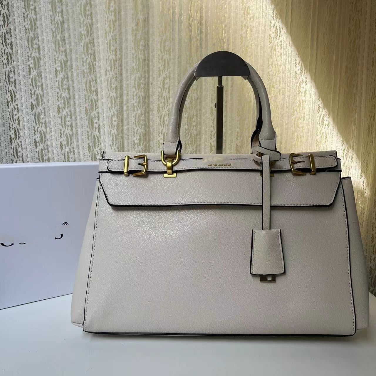 Women's Large Capacity Portable Decorative Ornaments Printed Shoulder Bags