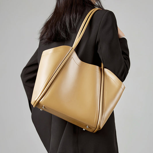 Women's Big Large Capacity Leather Retro Bags