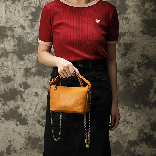 Women's Hand Twist Soft Vegetable Tanned Retro Crossbody Bags