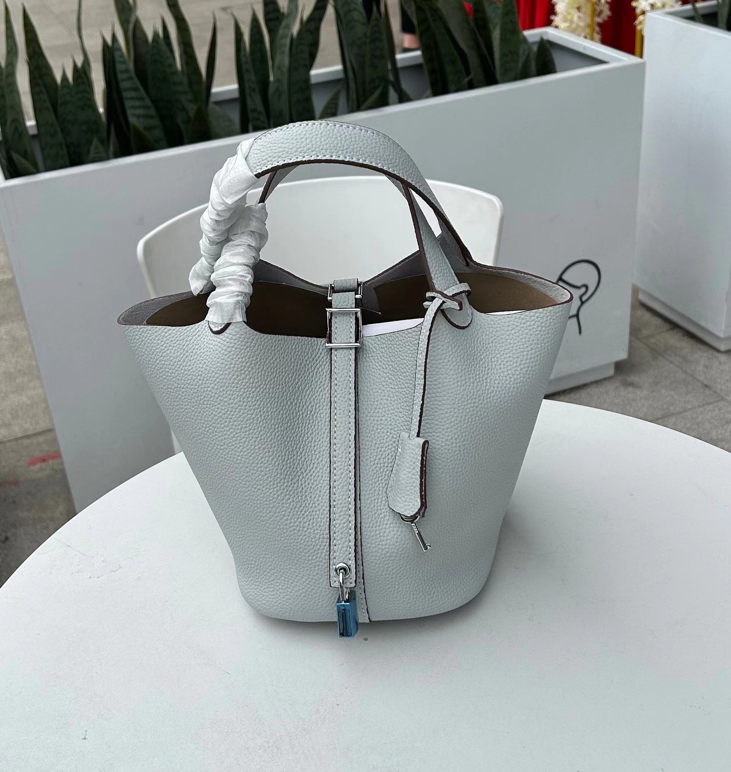 Women's Vegetable Basket Hand-held Lychee Pattern Cow Shoulder Bags