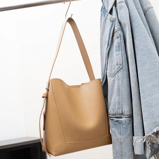 Women's Big Genuine Leather Large Capacity Commuter Bucket Bags