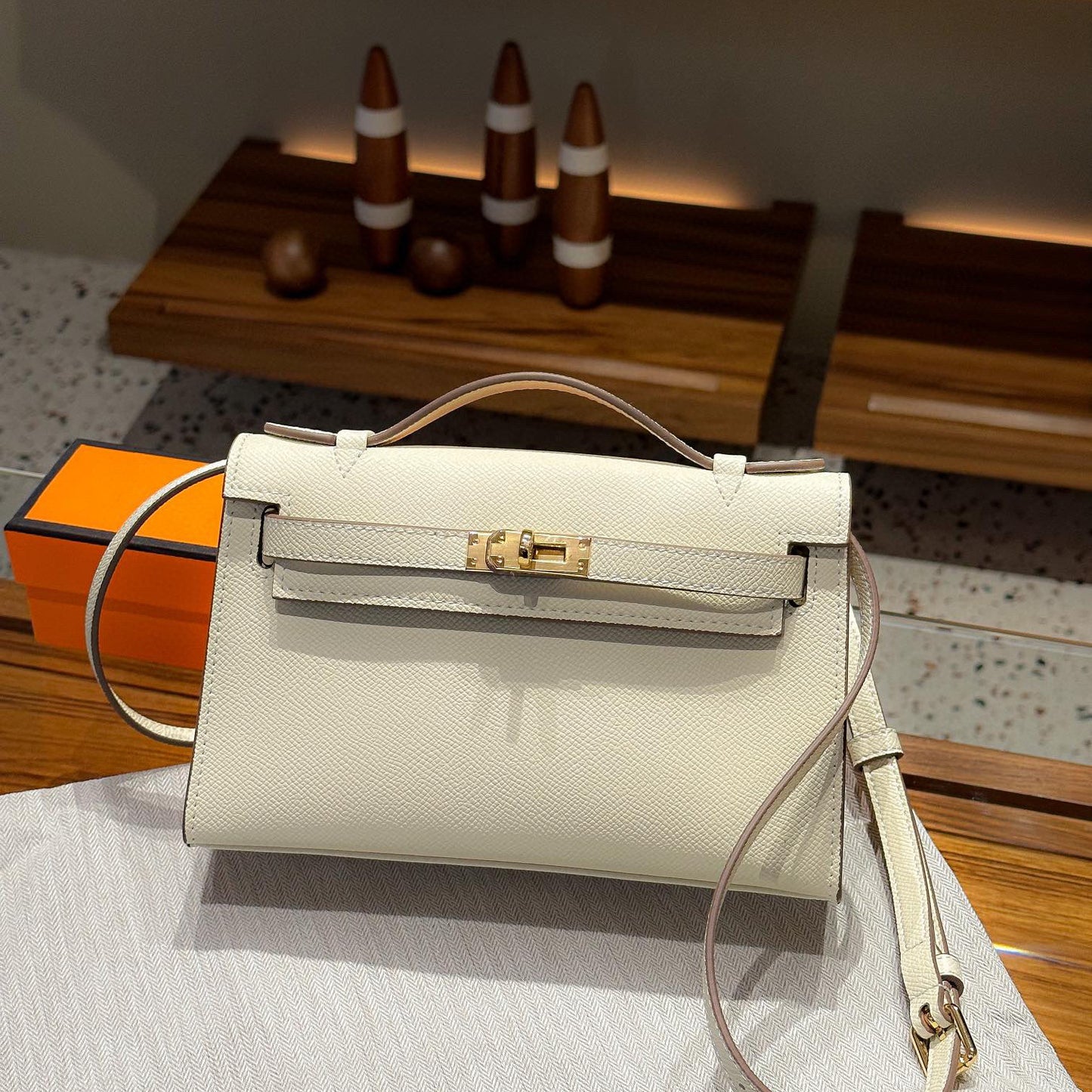 Women's Kelly Hand Palm Print Cowhide Portable Crossbody Bags