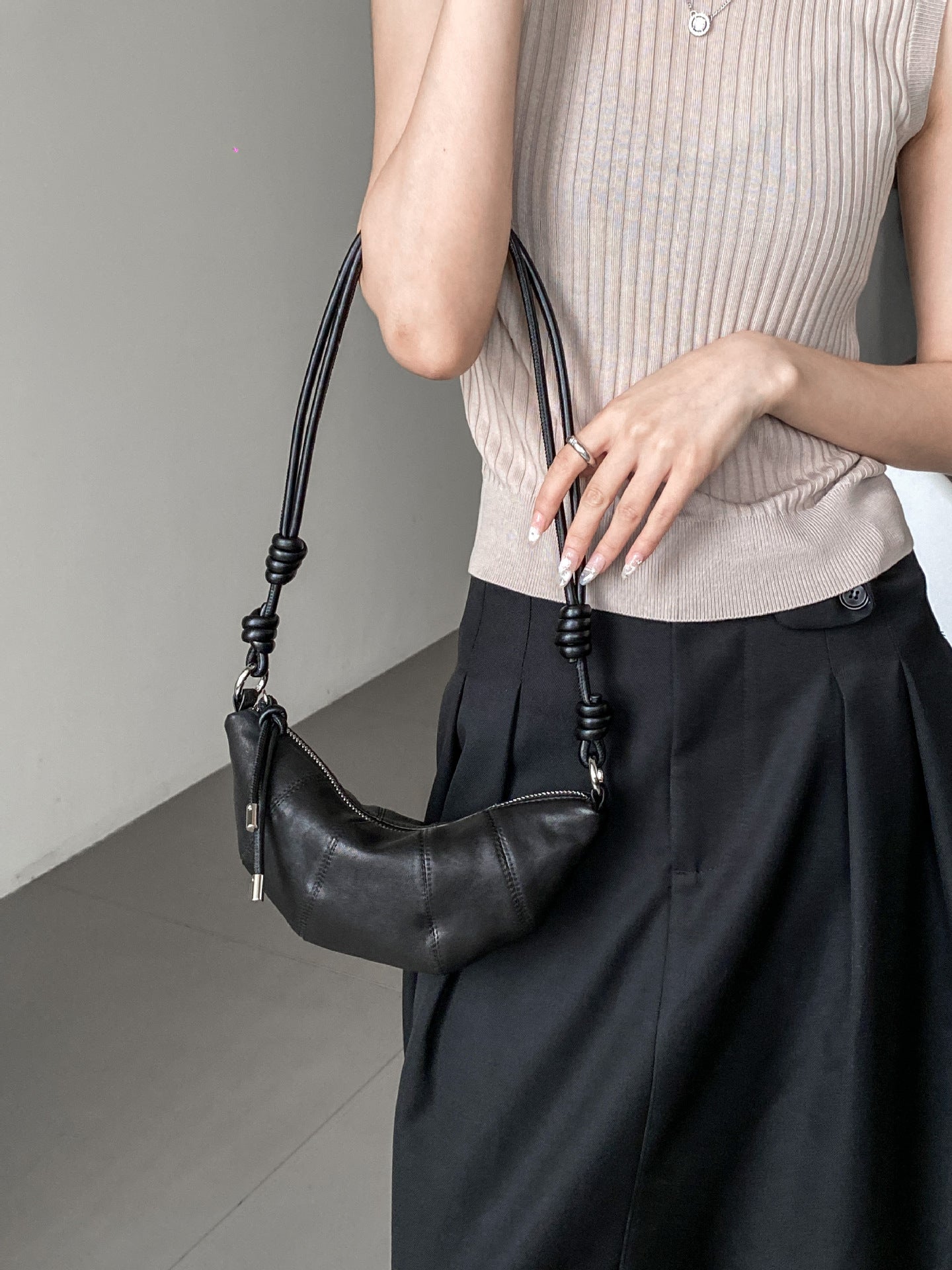 Women's Soft Horn Dumpling For Sheepskin Niche Shoulder Bags