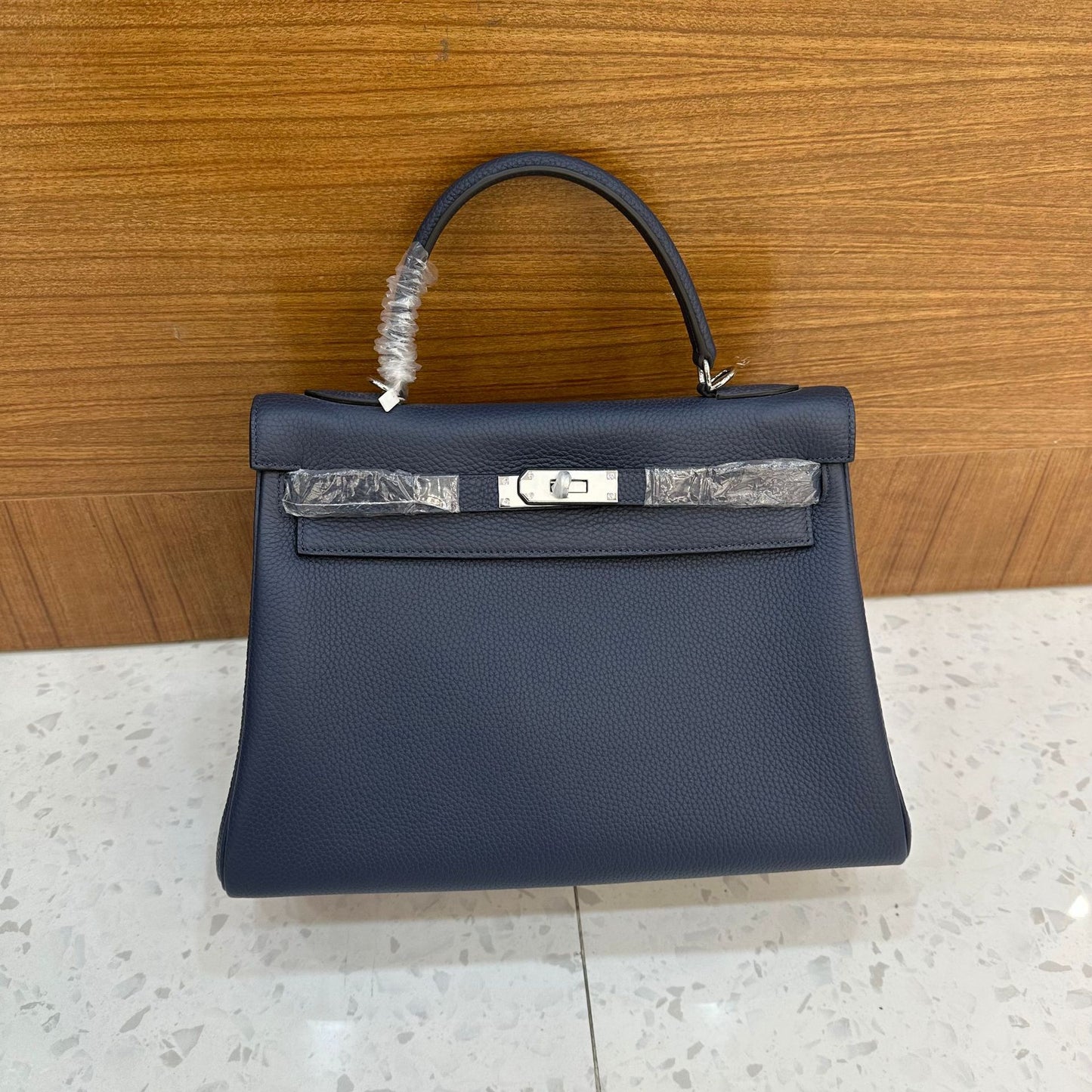 Women's Quality Kelly Lychee Pattern Calfskin Portable Crossbody Bags