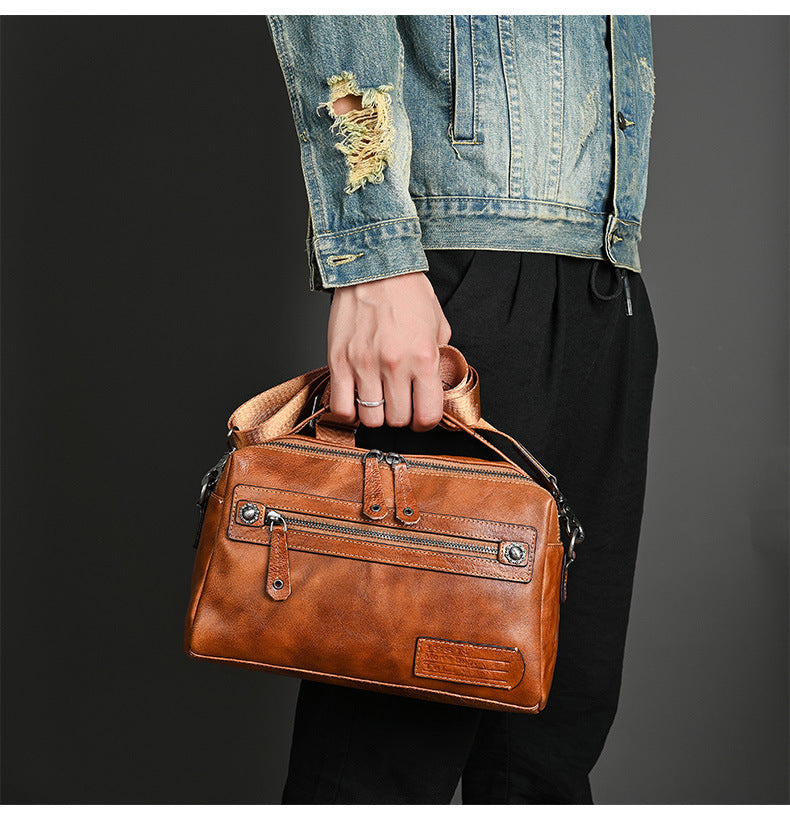 Men's Retro Hand Grip Pattern Vegetable Tanned Men's Shoulder Bags