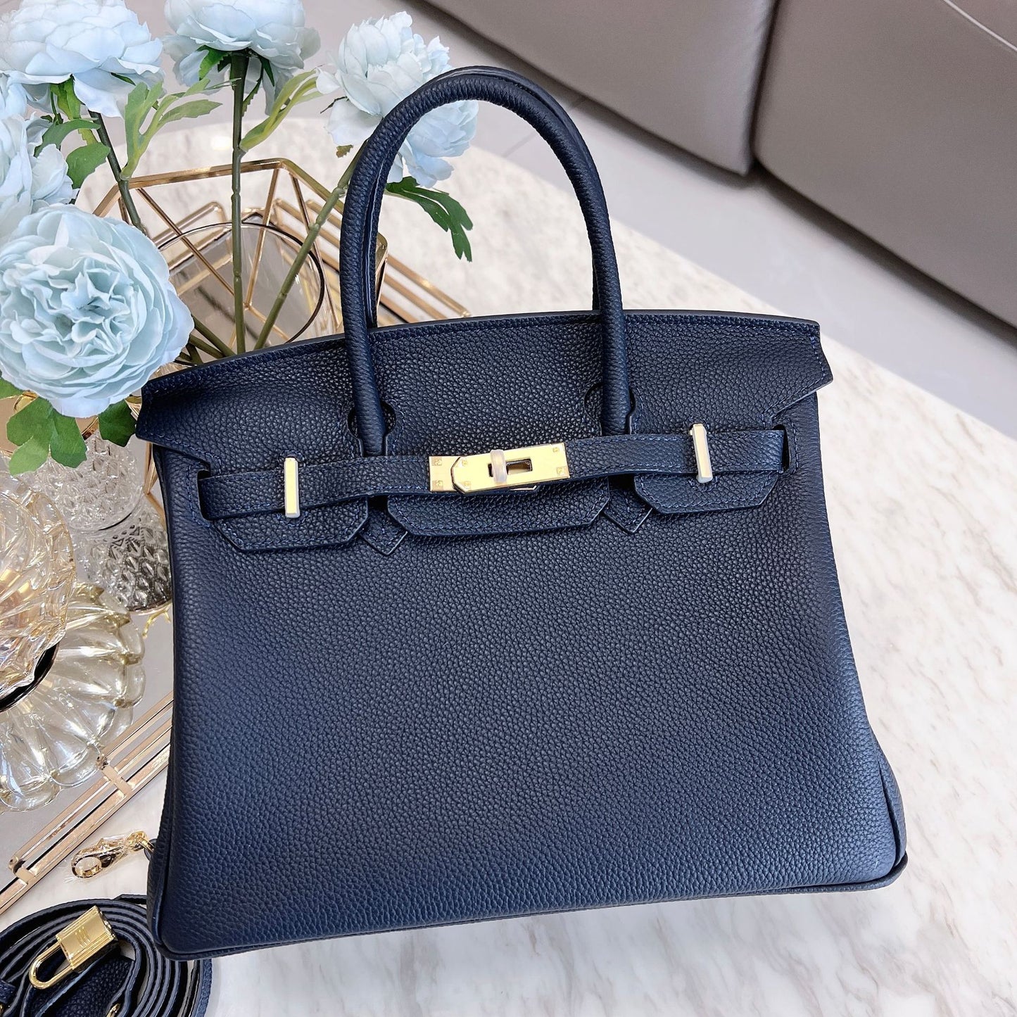 Women's First Layer Cowhide Lychee Pattern Gold Genuine Handbags