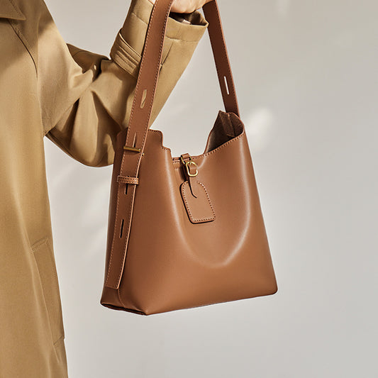 Women's Design High-grade Fashion Portable Commuter Shoulder Bags