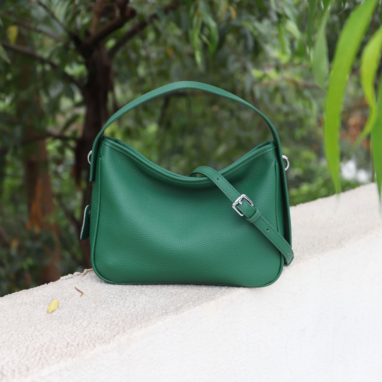 Women's Spring Genuine Leather Portable Niche Fashion Simple Crossbody Bags