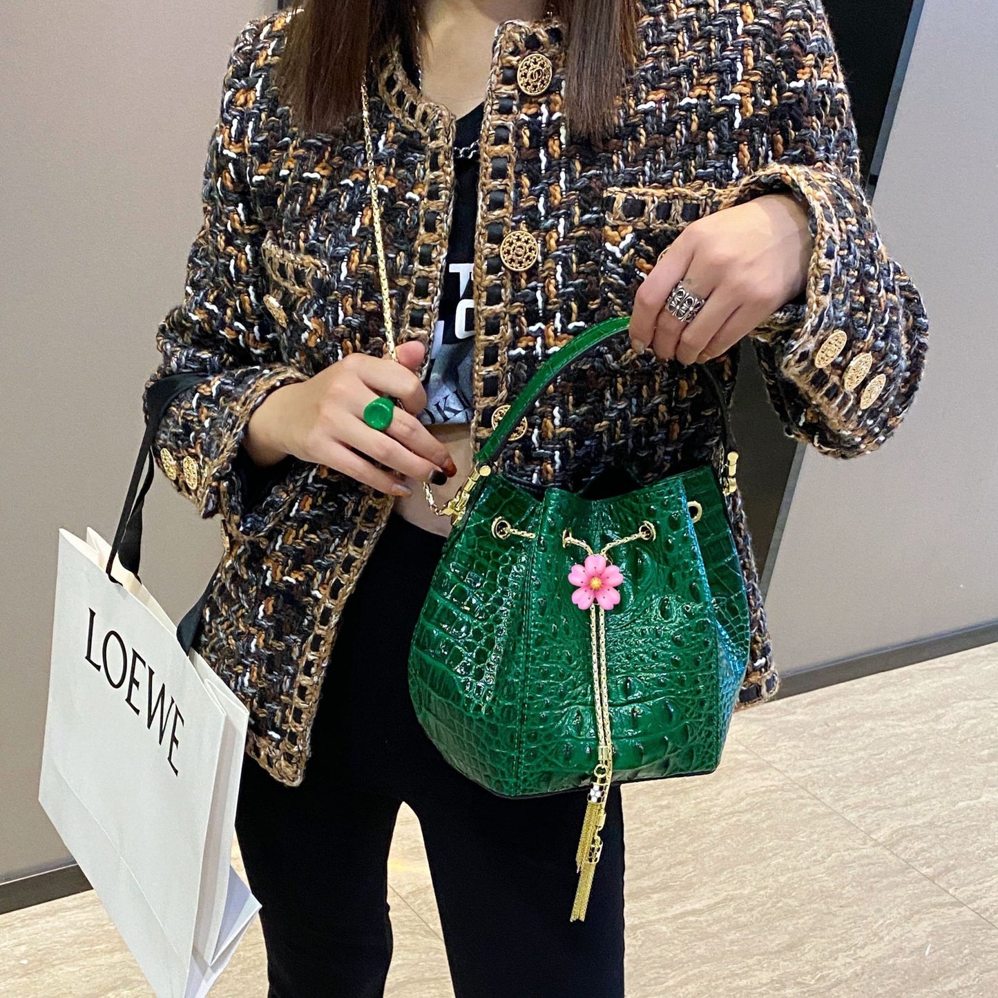 Women's Live Crocodile Pattern First Layer Cowhide Leather Chain Handbags