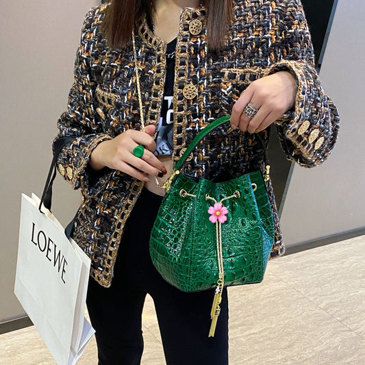Women's Live Crocodile Pattern First Layer Cowhide Leather Chain Handbags