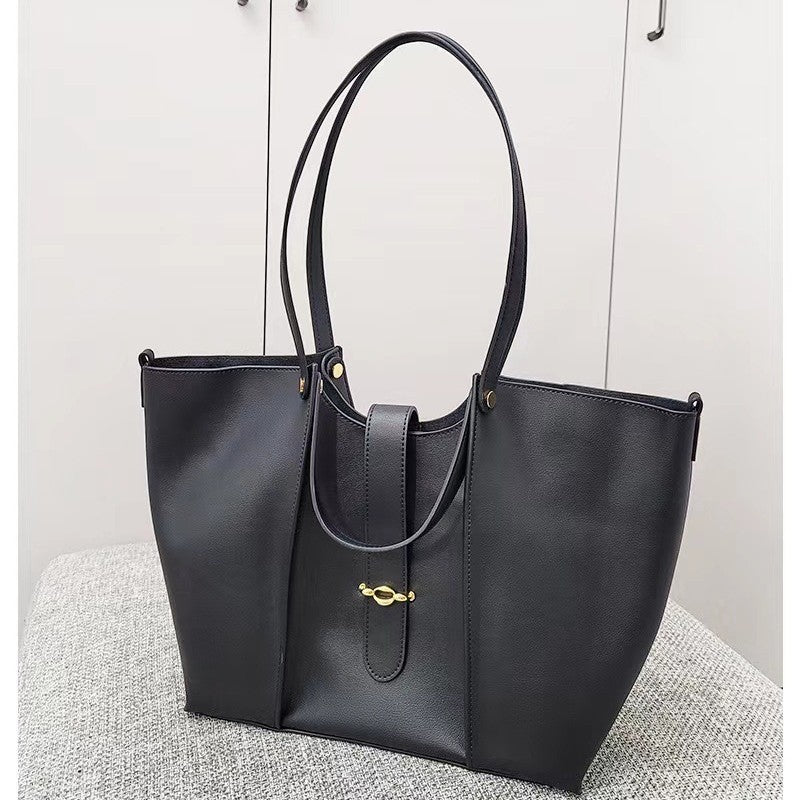 Large Capacity Soft Leather Retro Commuting Shoulder Bags