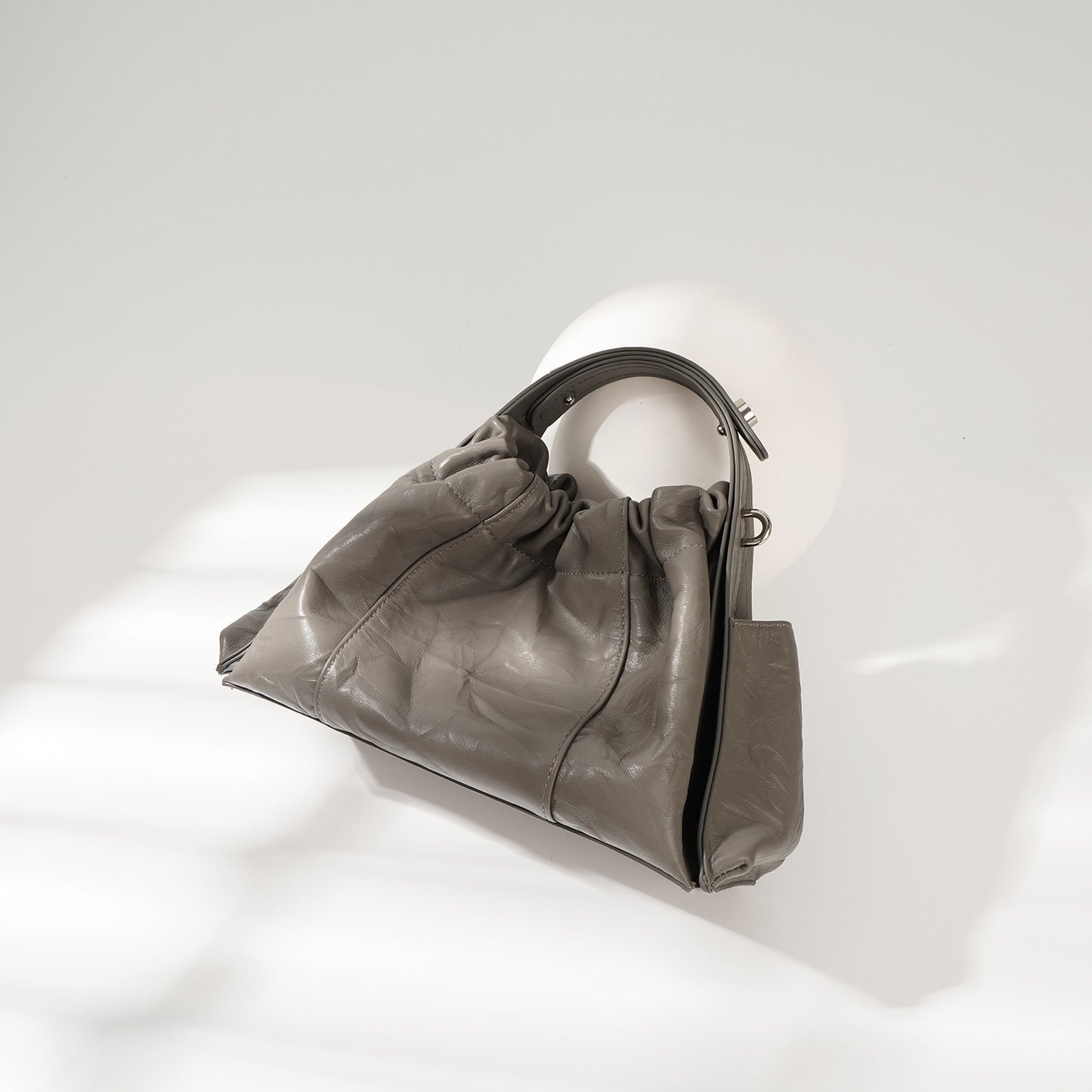 Women's Design Fashion Vintage Crumpled Cloud Single Classic Shoulder Bags