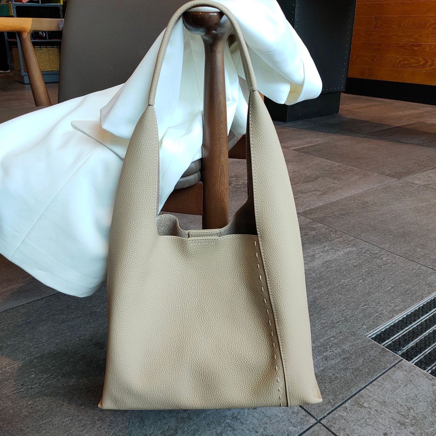 Capacity Commuter High Sense Design One Shoulder Bags