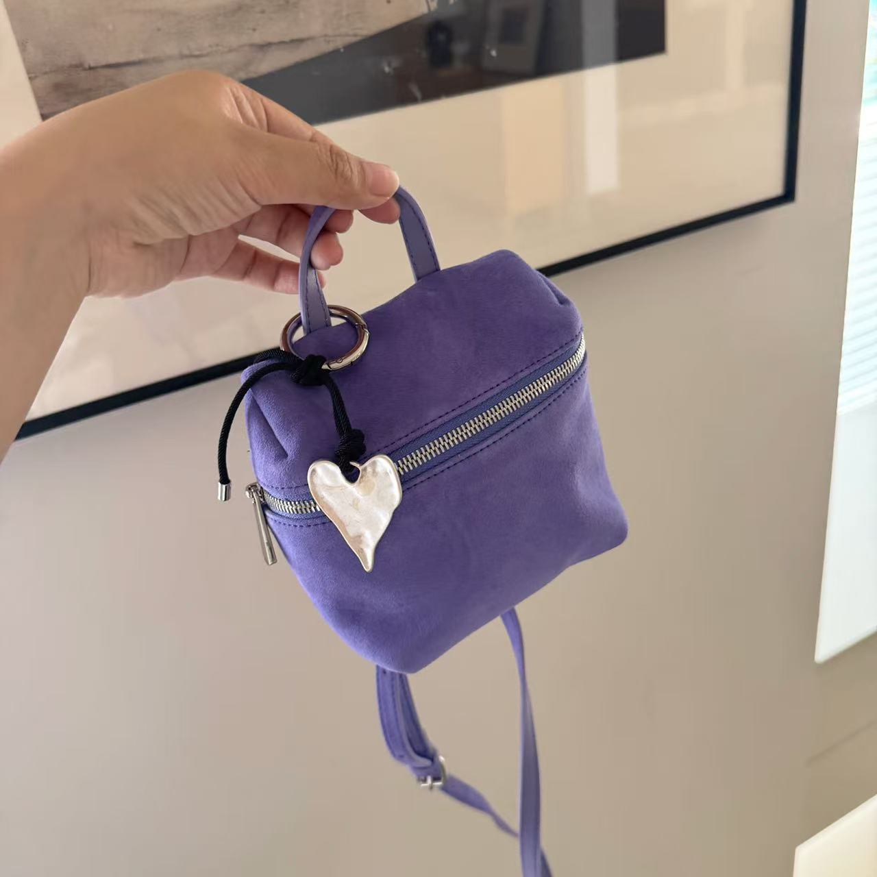 Women's Style Niche Cowhide Lunch Box Love Leather Charm Crossbody Bags