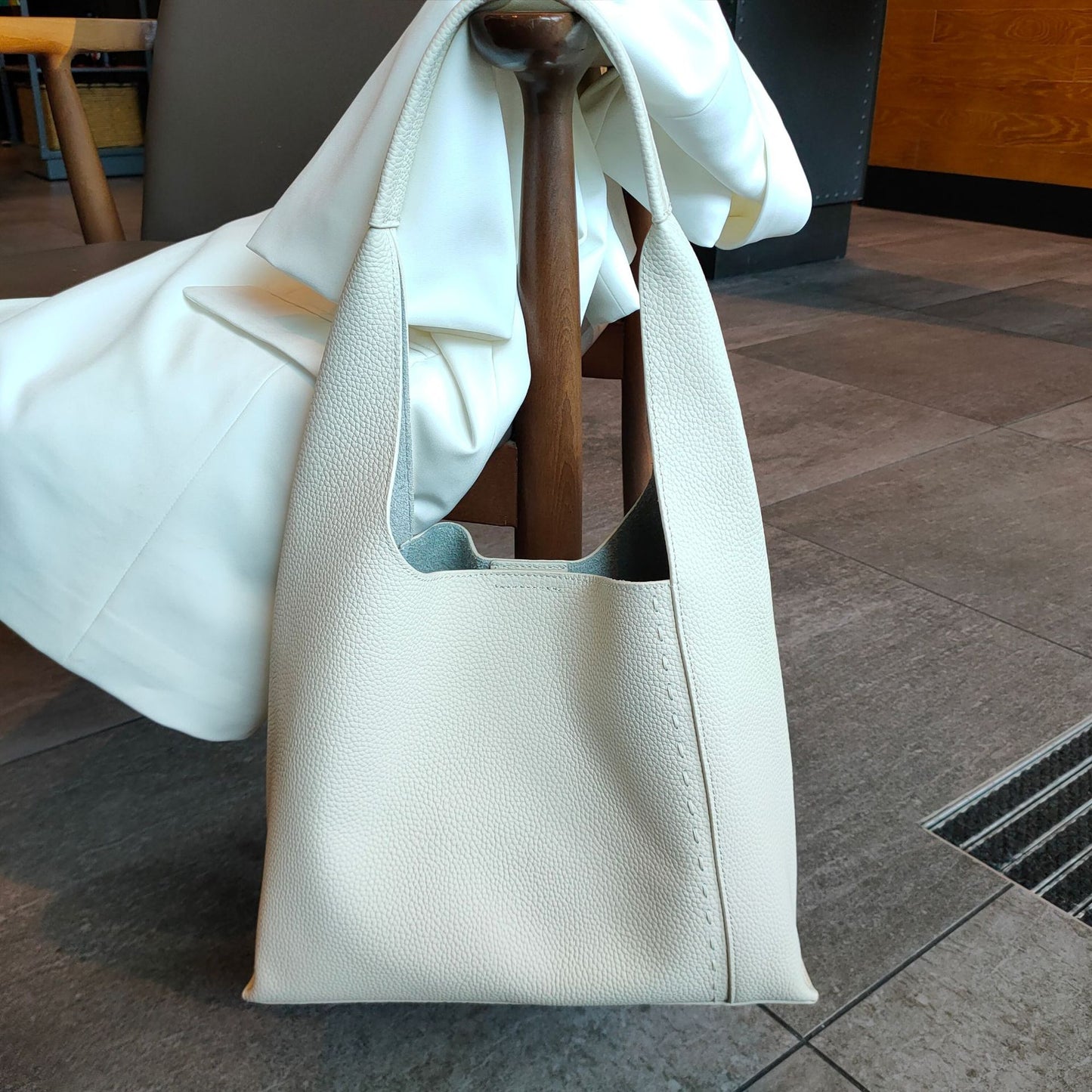 Capacity Commuter High Sense Design One Shoulder Bags