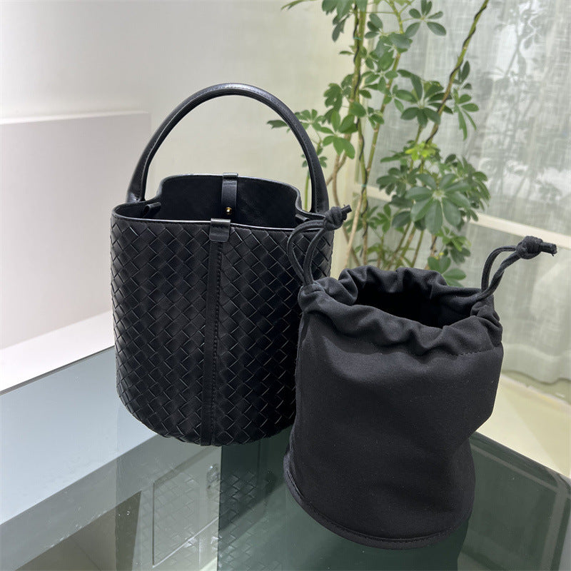 Women's Handmade Genuine Leather Woven High-grade Bucket Bags