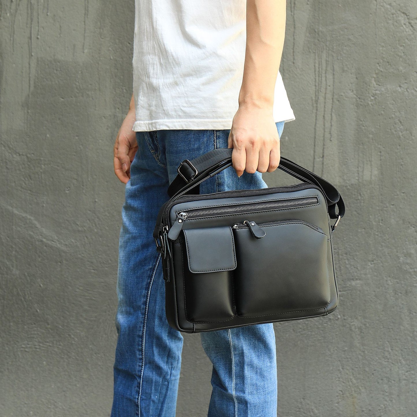 Men's Leather High Sense Oil Wax Cowhide Men's Messenger Bags