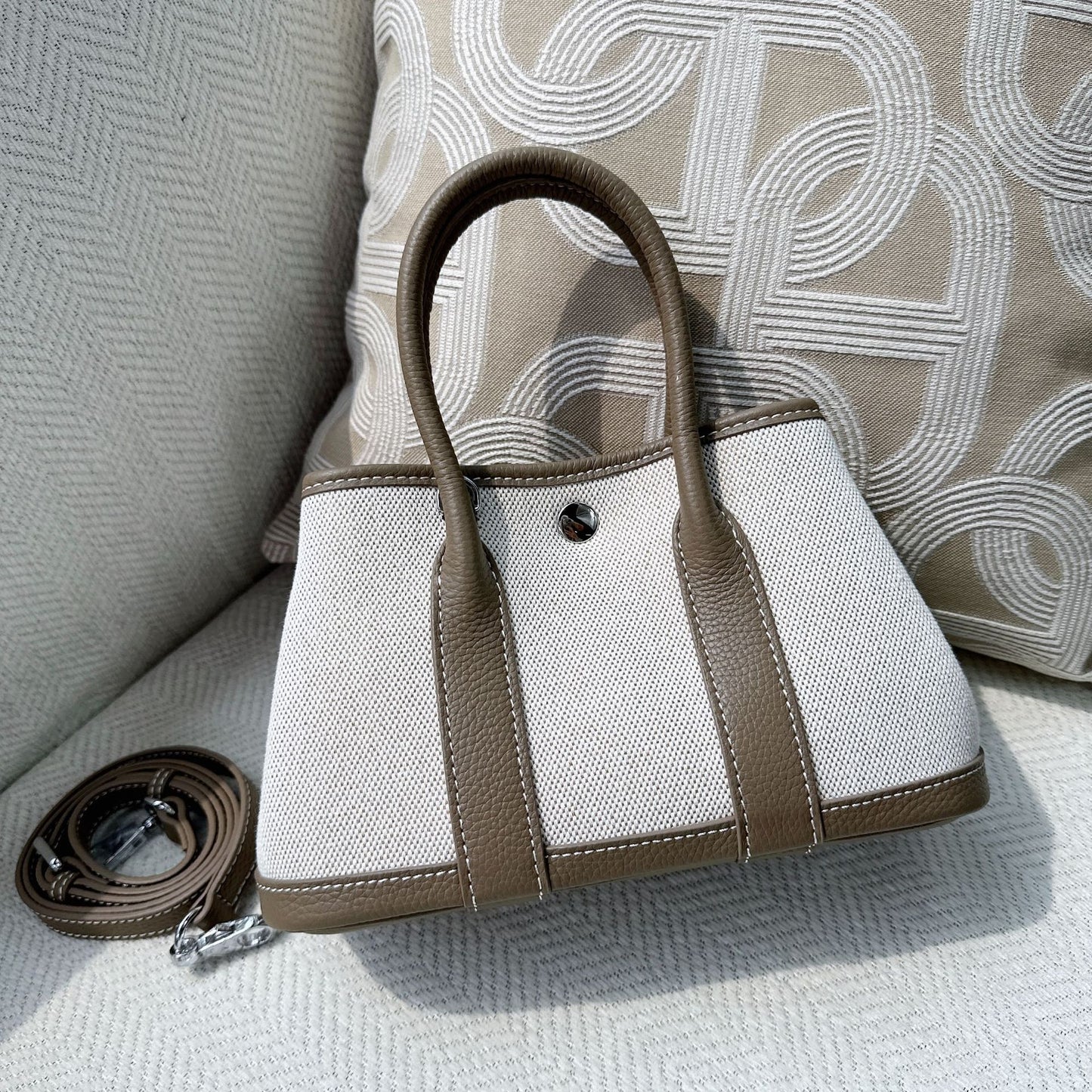 First Layer Cowhide Stitching Canvas Large Bucket Bags