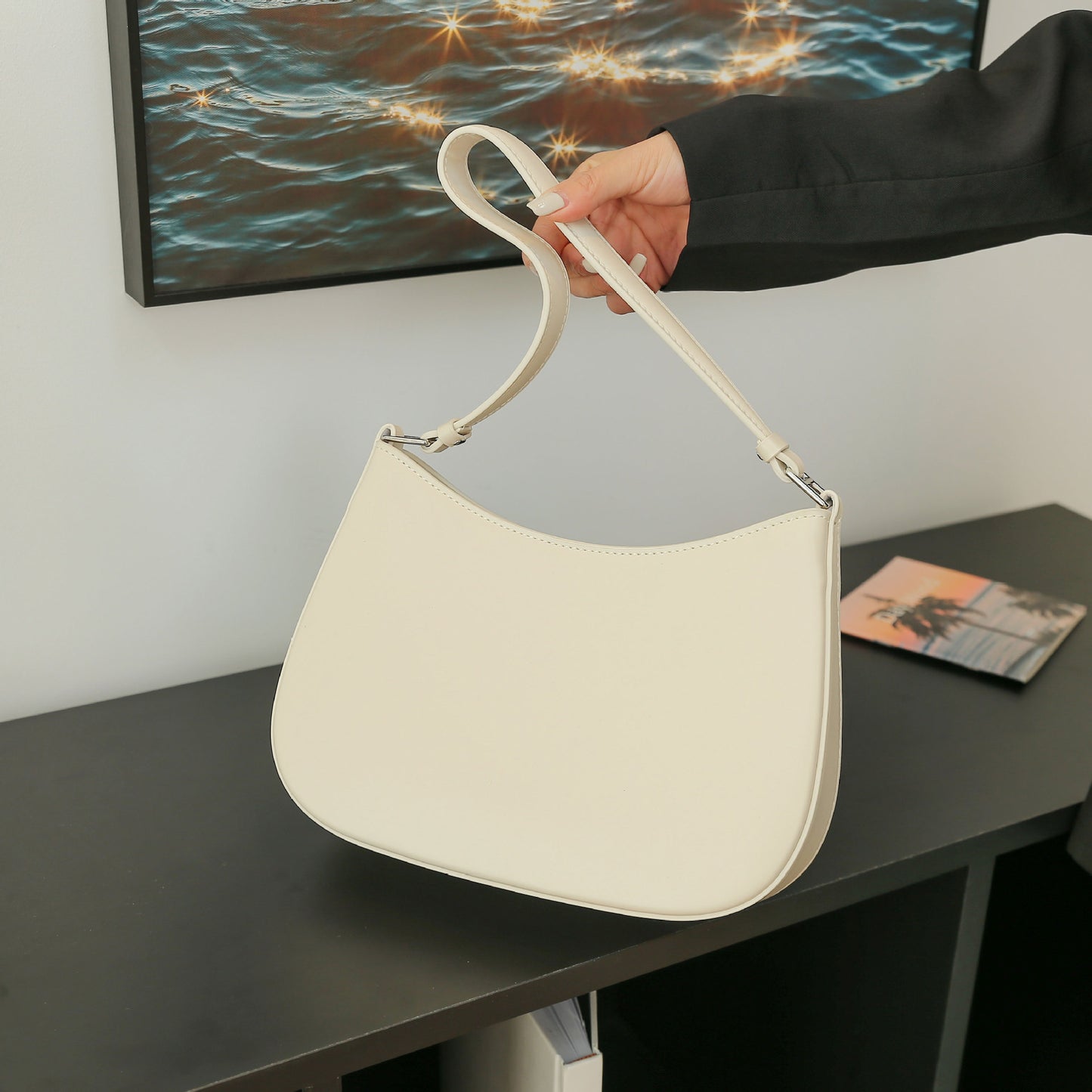 Women's Sense Niche Underarm Simple Fashion Light Shoulder Bags