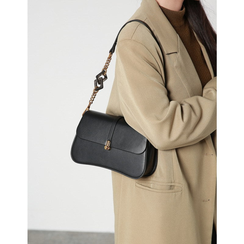 Women's French Design High-grade Exquisite Milk Tea Shoulder Bags