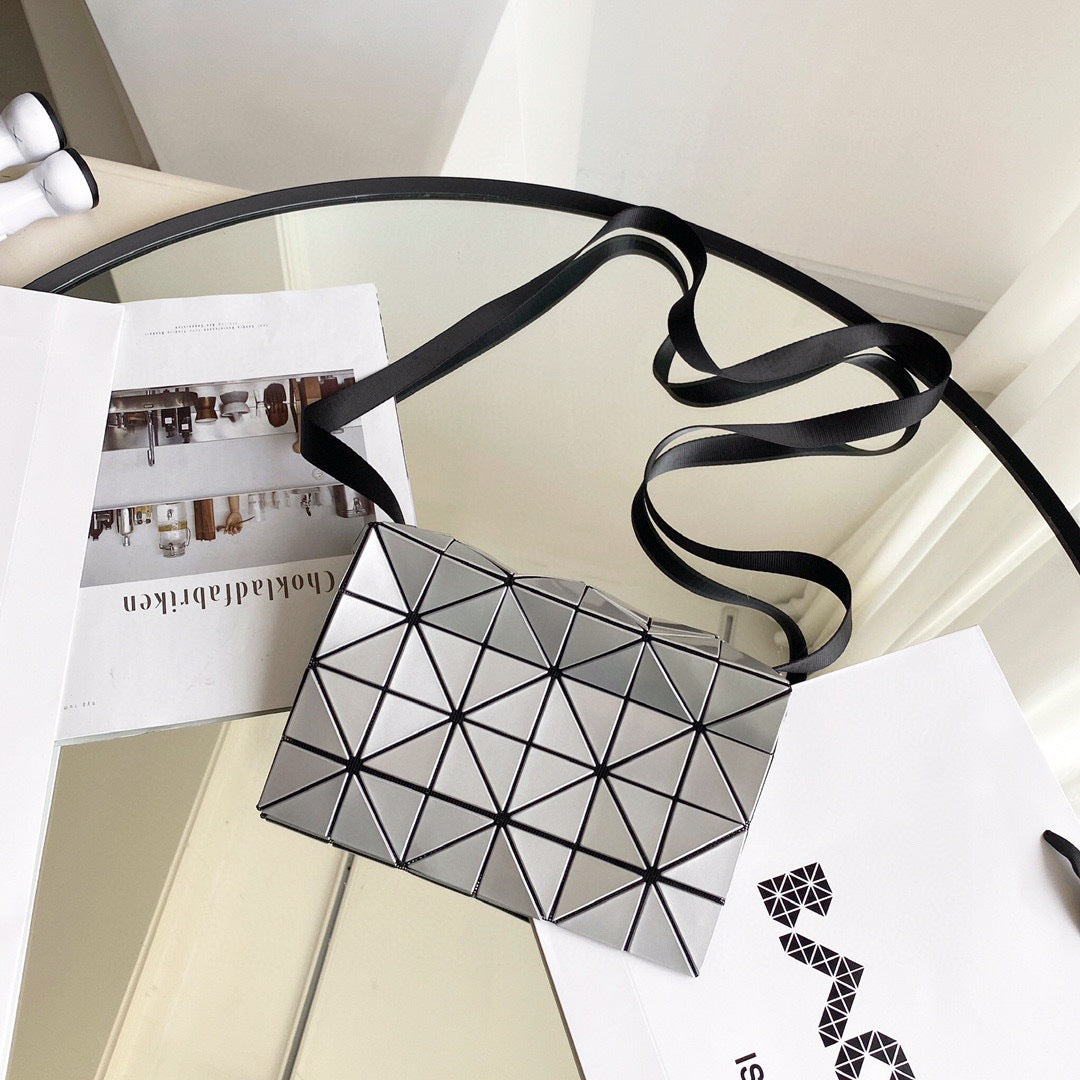 Summer Simple Style Geometric Rhombus Life Shoulder Bags